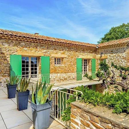 Nice In With Outdoor Swimming Pool, Private Swimming Pool And 5 Bedrooms