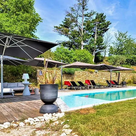 Nice In With Outdoor Swimming Pool, Private Swimming Pool And 5 Bedrooms *