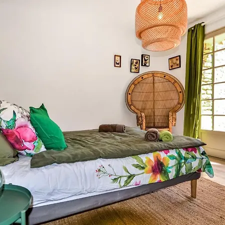 Ferienhaus Nice In With Outdoor Swimming Pool, Private Swimming Pool And 5 Bedrooms