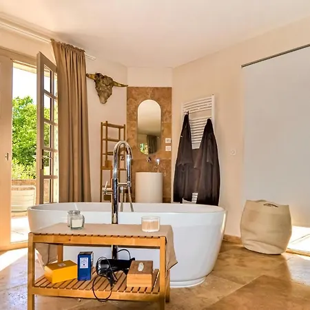 Nice In With Outdoor Swimming Pool, Private Swimming Pool And 5 Bedrooms * Tresques